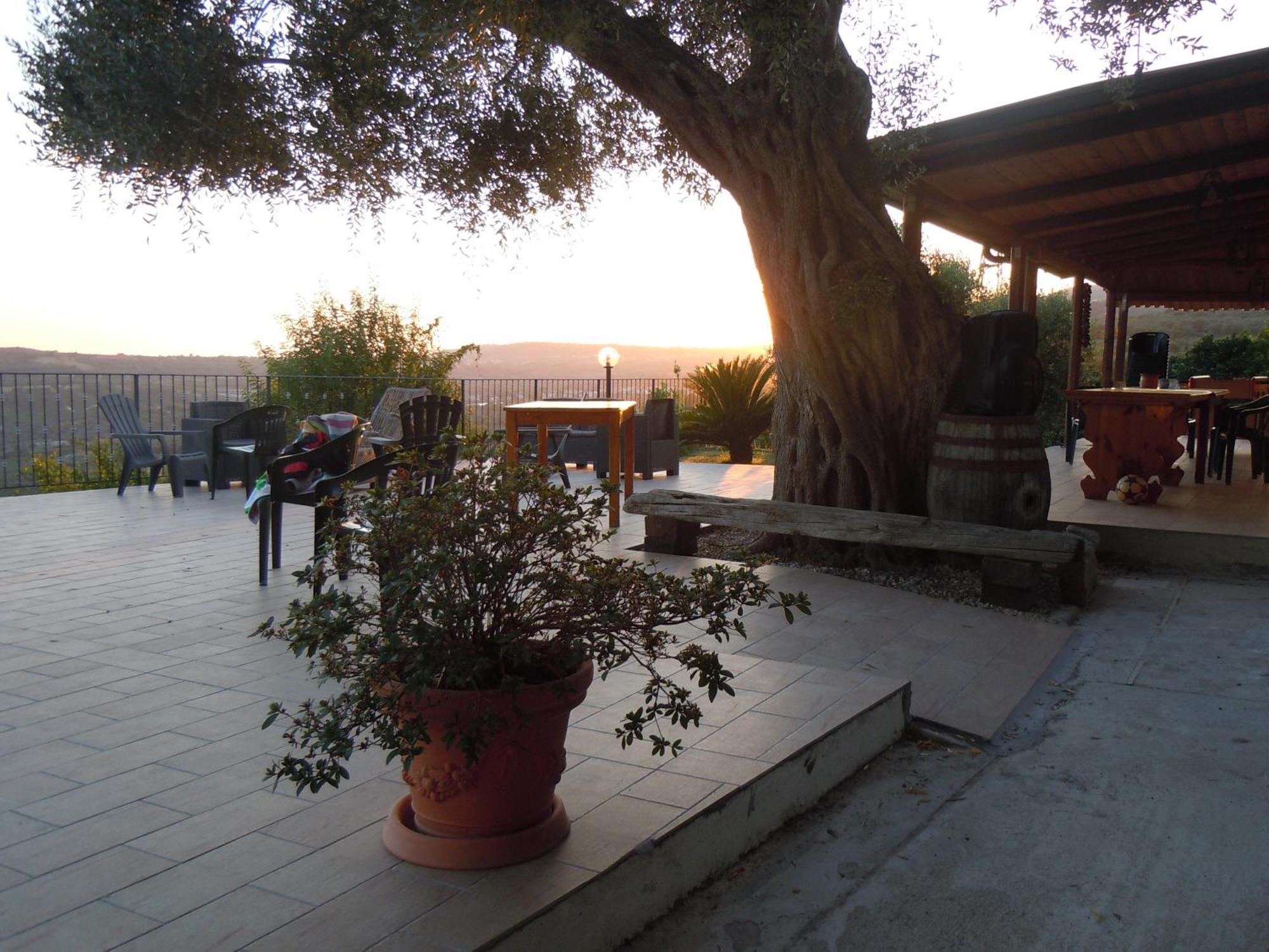 Il Colle Degli Ulivi Hotel San Calogero Luaran gambar